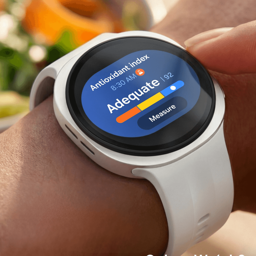 Samsung Galaxy Watch 9 — detalle de bisel de aluminio texturizado y cristal de zafiro